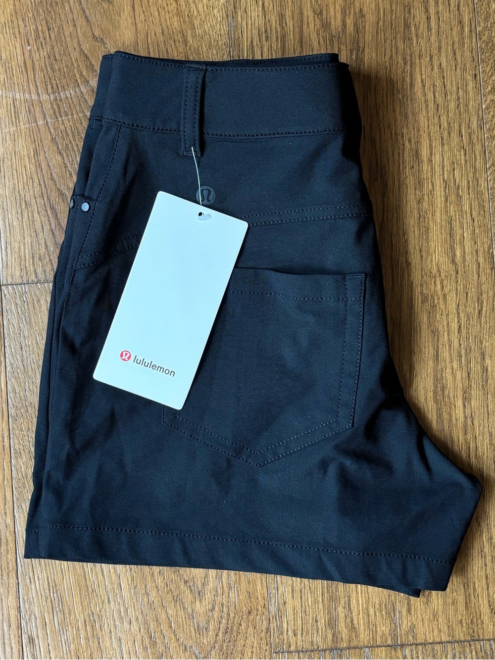 NEW lululemon athletica City Sleek HR 5 Pocket Short 4”